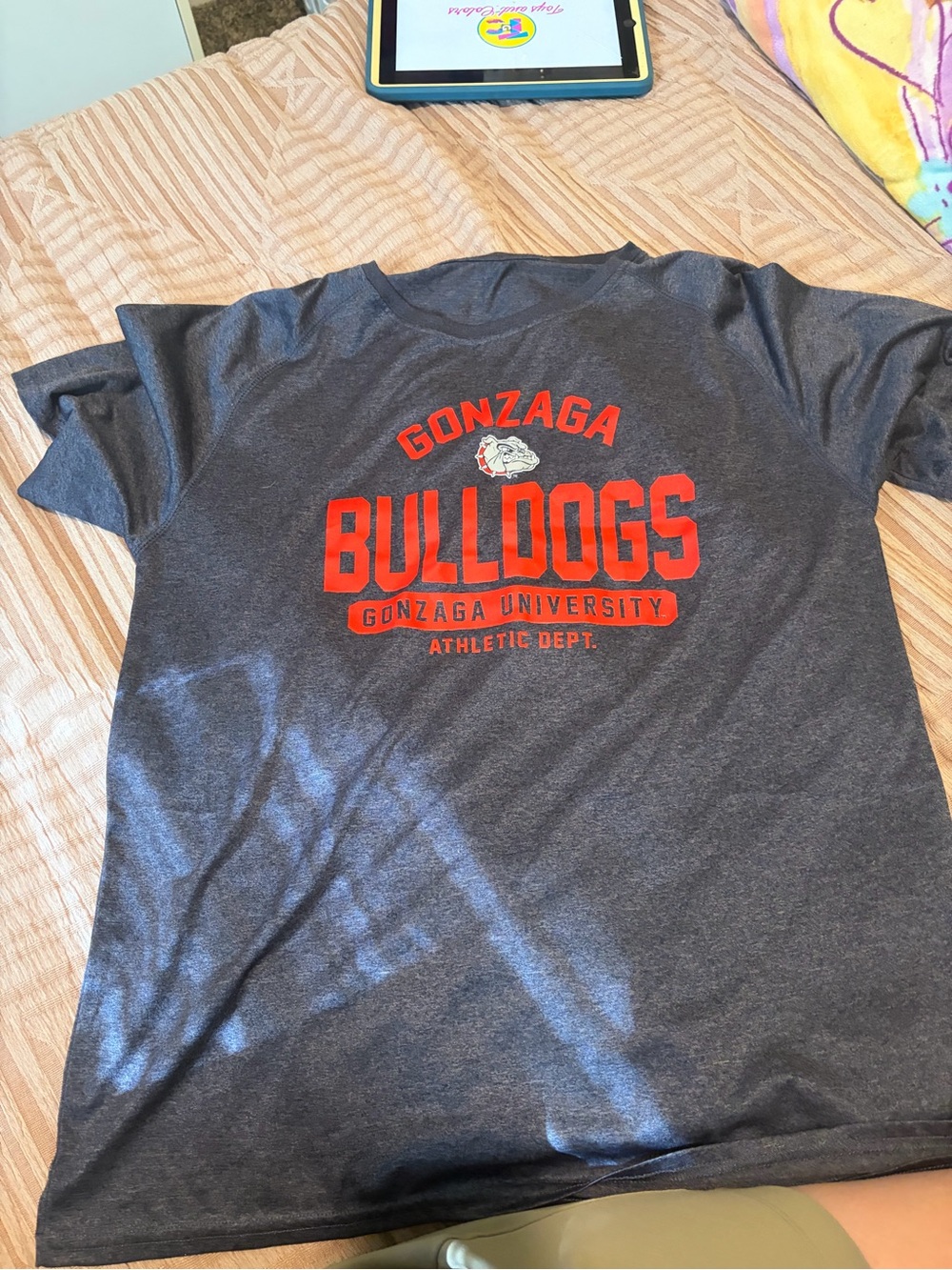 Gonzaga Bulldogs Short Sleeve Tee - Charcoal with Red Print